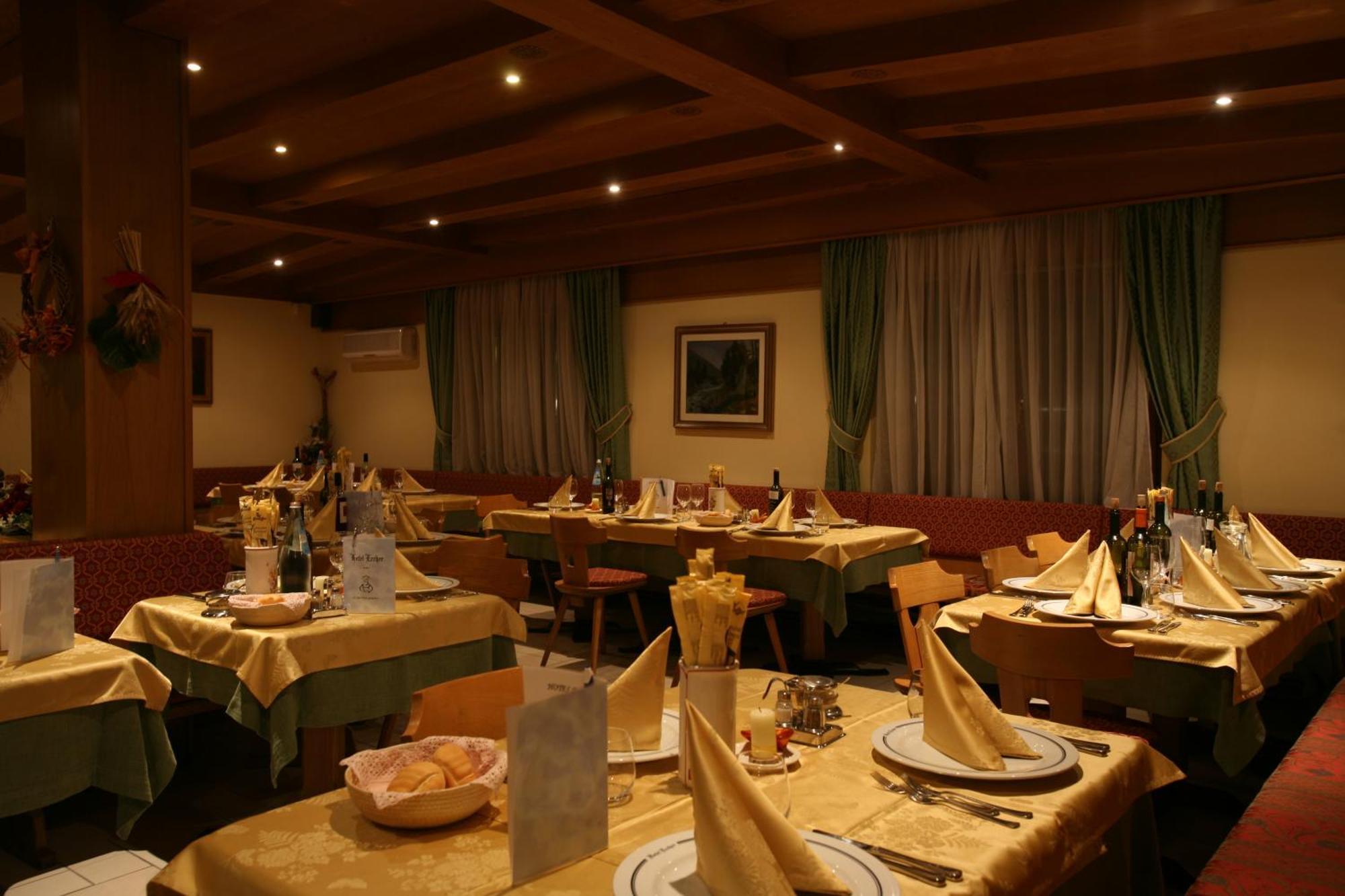 Hotel Eccher 3 Stelle Superior 메차나 외부 사진